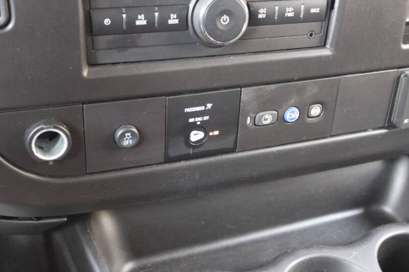 2023 GMC Savana 2500