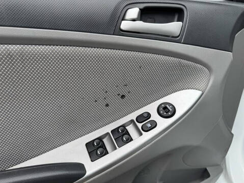2014 Hyundai Accent GS