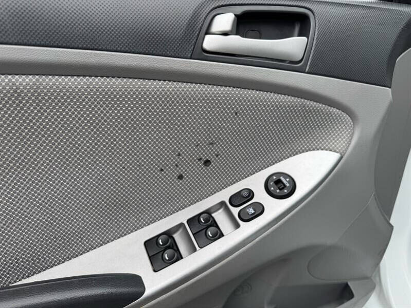 2014 Hyundai Accent GS