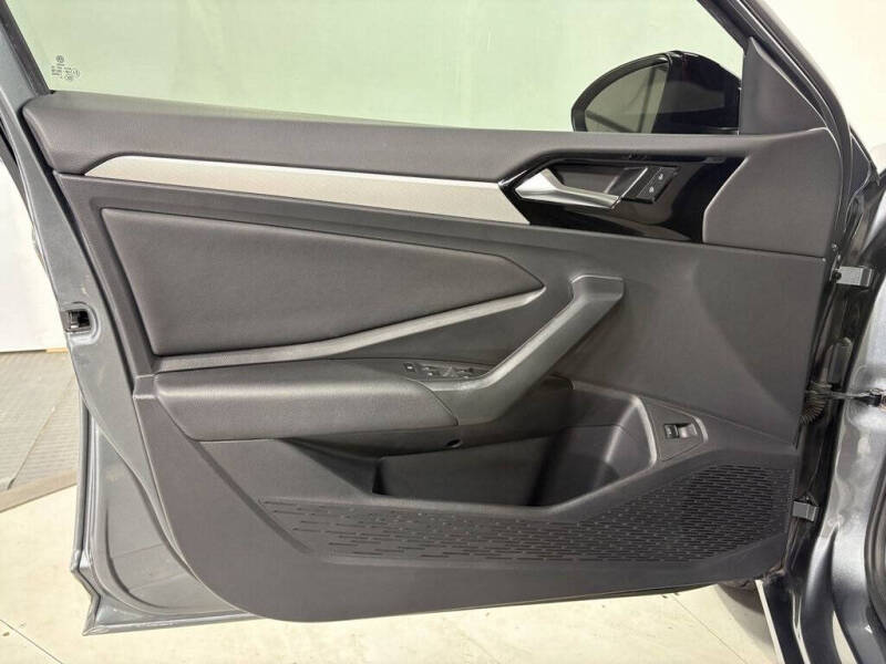 2019 Volkswagen Jetta R-Line