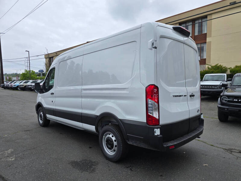 2026 Ford Transit 250