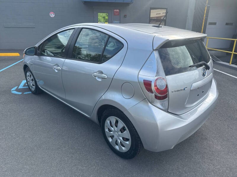 2012 Toyota Prius c Three