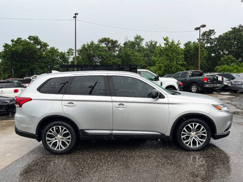 2018 Mitsubishi Outlander ES