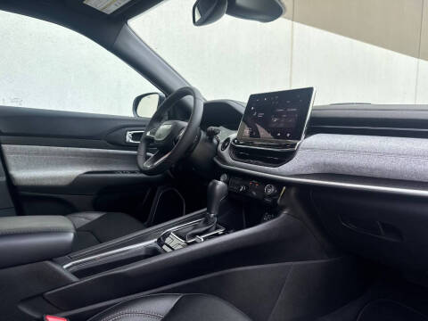 2023 Jeep Compass Latitude Lux