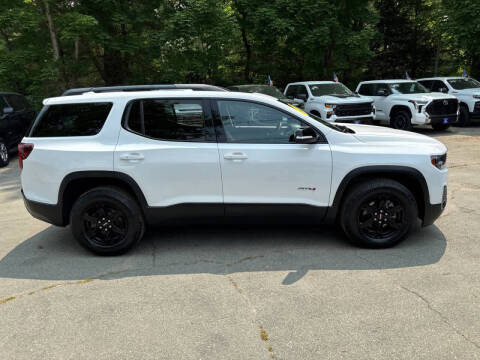 2023 GMC Acadia AT4
