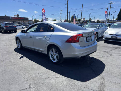 2015 Volvo S60 T5 Drive-E Premier