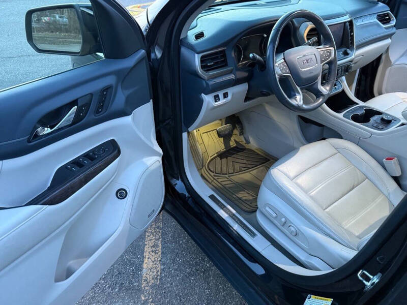 2020 GMC Acadia Denali