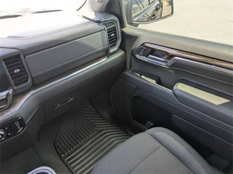 2024 GMC Sierra 1500 Elevation Standard