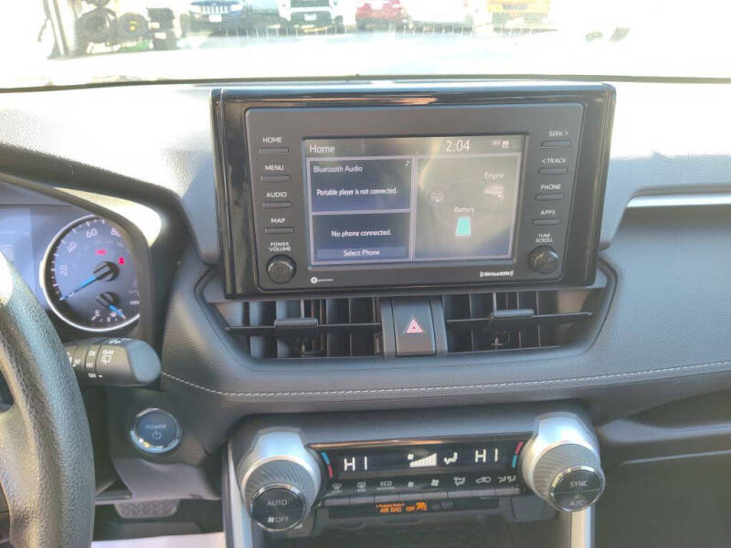 2022 Toyota RAV4 Hybrid XLE