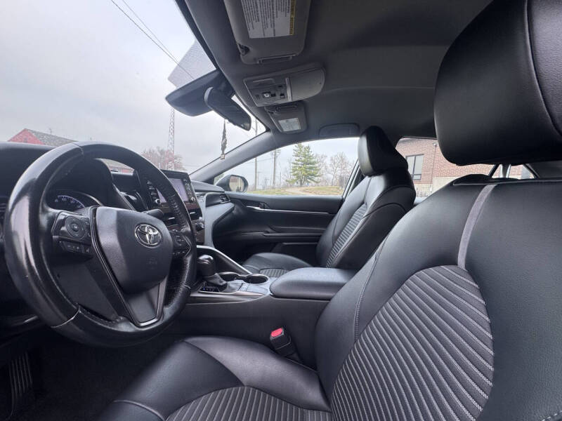 2022 Toyota Camry SE