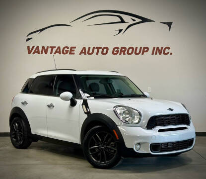 2012 MINI Cooper Countryman for sale at Vantage Auto Group Inc in Fresno CA