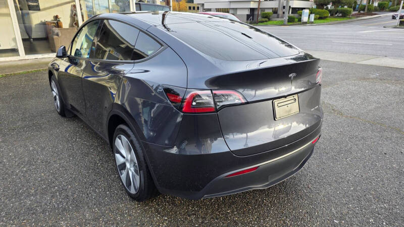 2024 Tesla Model Y Long Range