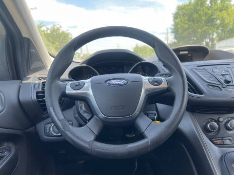 2016 Ford Escape S