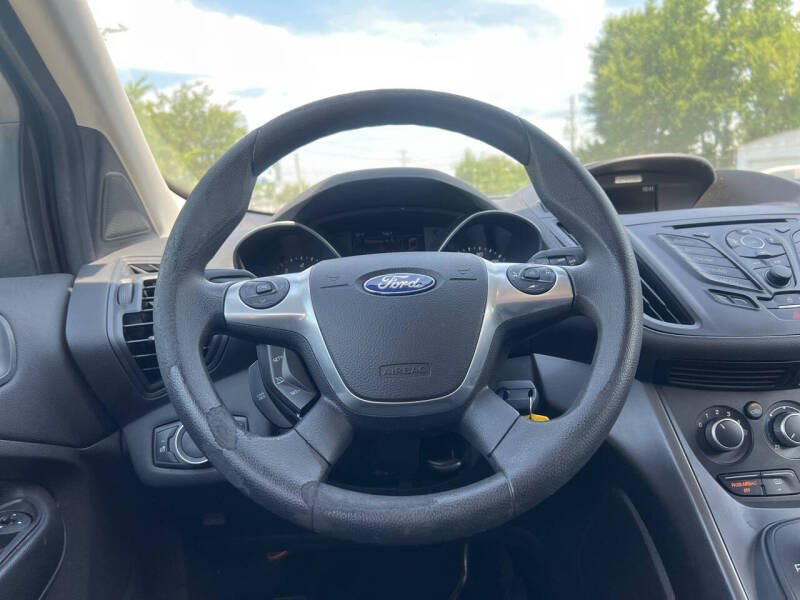 2016 Ford Escape S