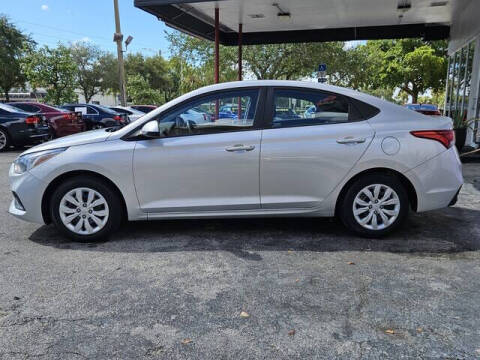 2019 Hyundai Accent SE