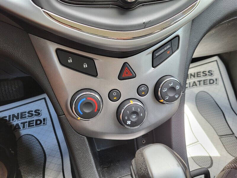 2017 Chevrolet Sonic LT Auto