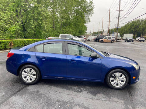 2013 Chevrolet Cruze LS Auto
