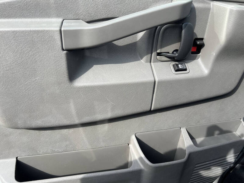 2016 GMC Savana 2500