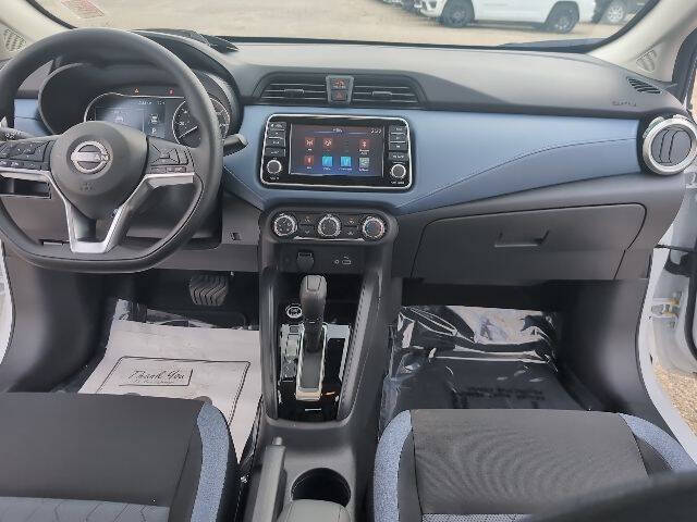 2025 Nissan Versa SV