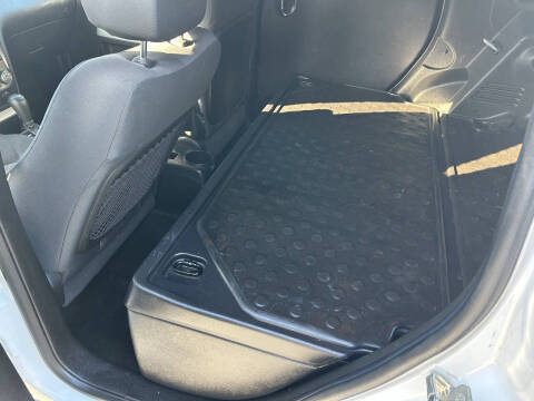 2011 Chevrolet HHR Panel LS