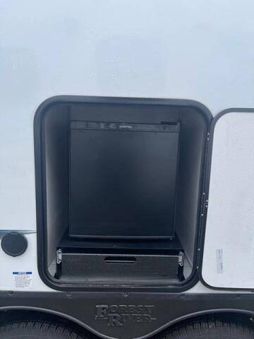 2023 Forest River Surveyor 263RKSS