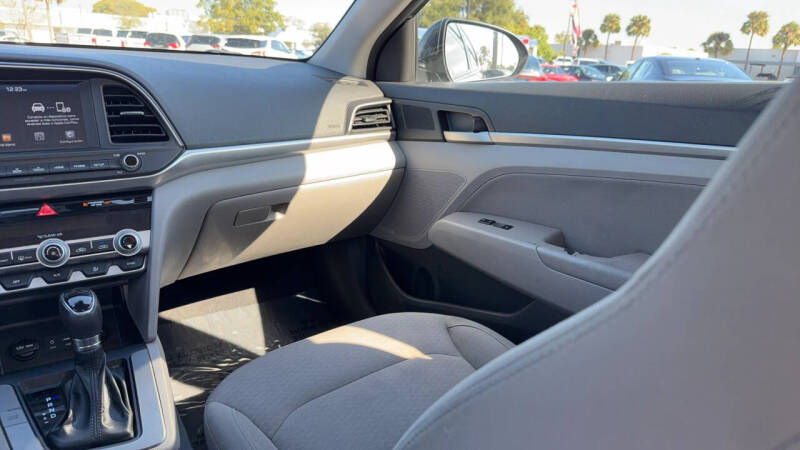 2020 Hyundai Elantra