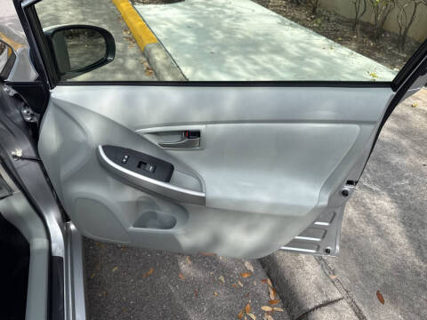 2014 Toyota Prius Five