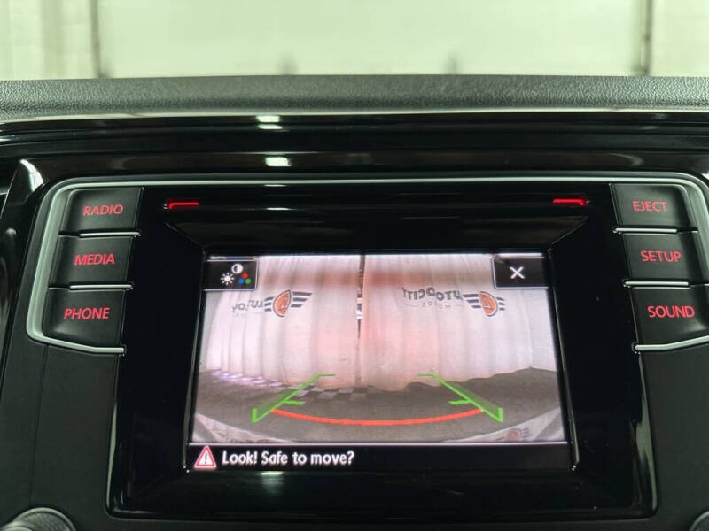 2018 Volkswagen Beetle 2.0T S