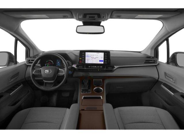 2023 Toyota Sienna LE 8-Passenger
