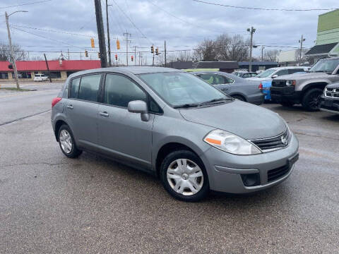 2012 Nissan Versa 1.8 S