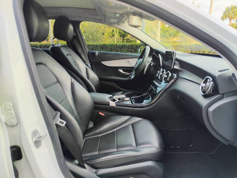 2016 Mercedes-Benz C-Class