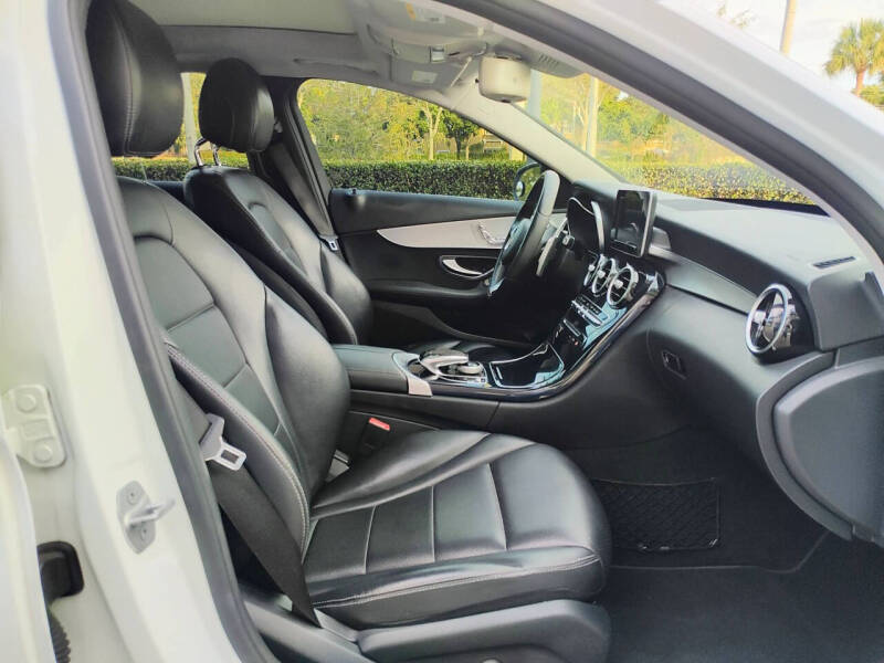 2016 Mercedes-Benz C-Class