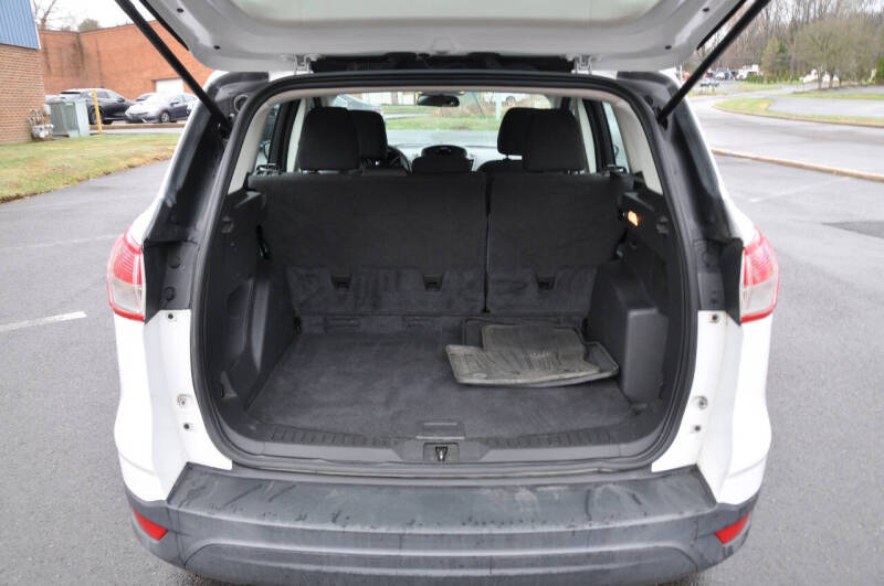 2016 Ford Escape S