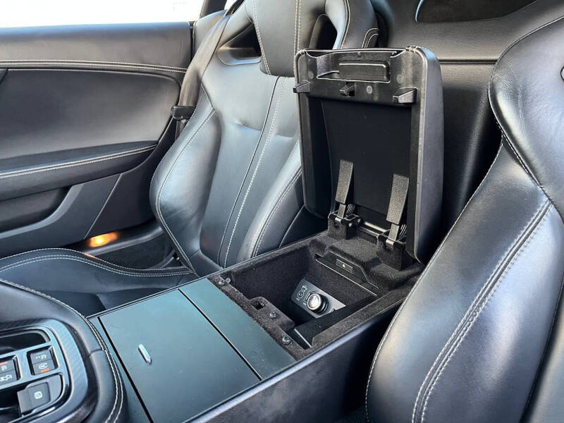 2016 Jaguar F-TYPE R