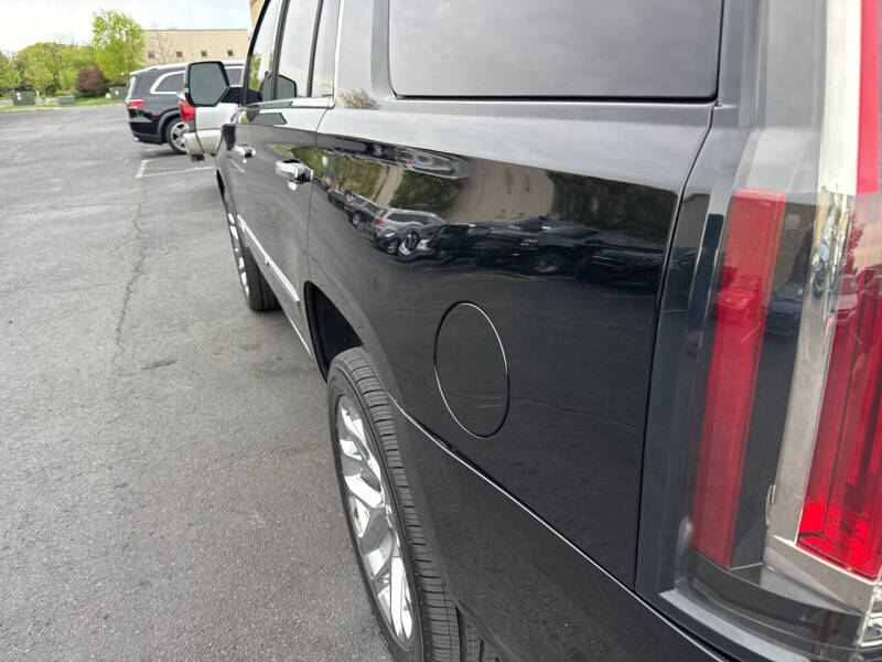 2018 Cadillac Escalade Platinum