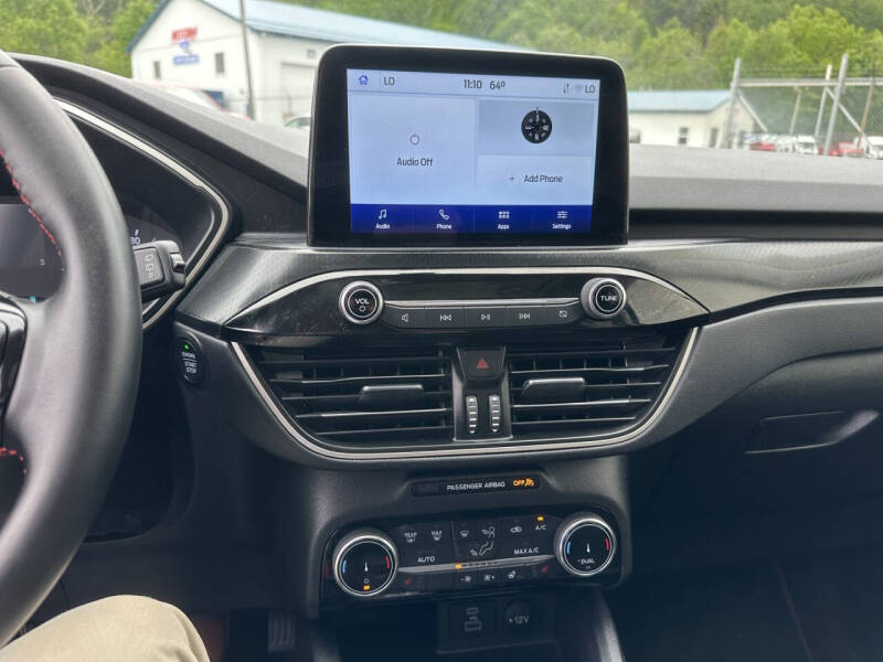 2022 Ford Escape SEL