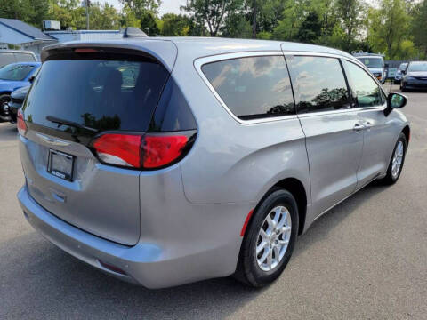 2021 Chrysler Voyager LX
