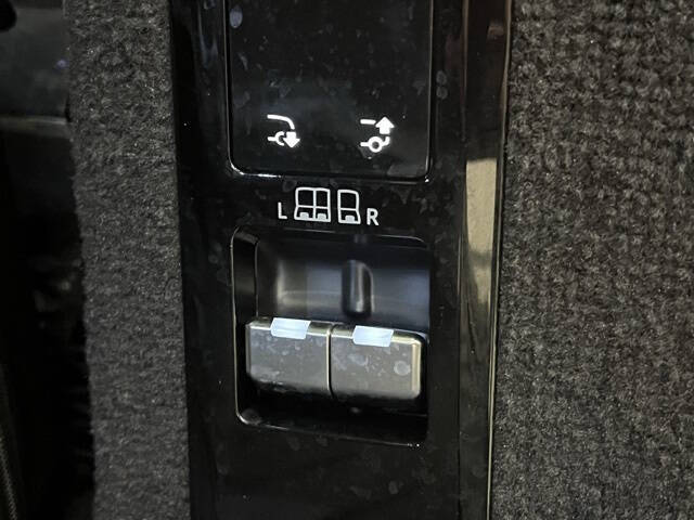 2024 Land Rover Range Rover Sport P360 SE