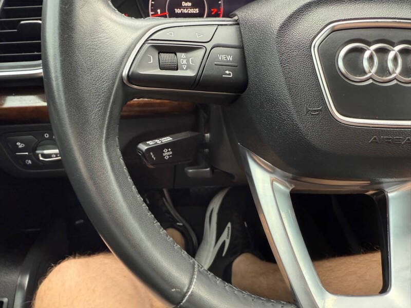 2020 Audi Q5 quattro Premium Plus 45 TFSI