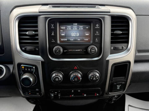 2017 RAM 1500 SLT