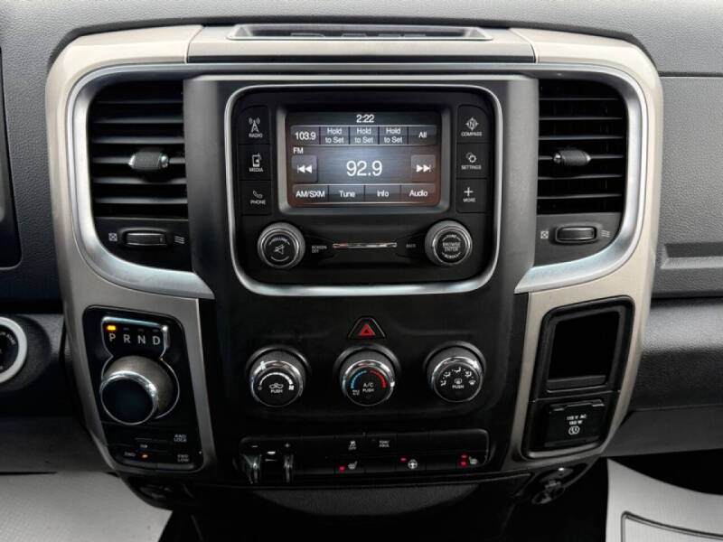2017 RAM 1500 SLT