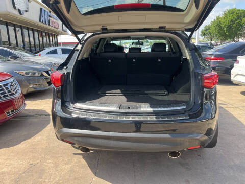 2016 Infiniti QX70