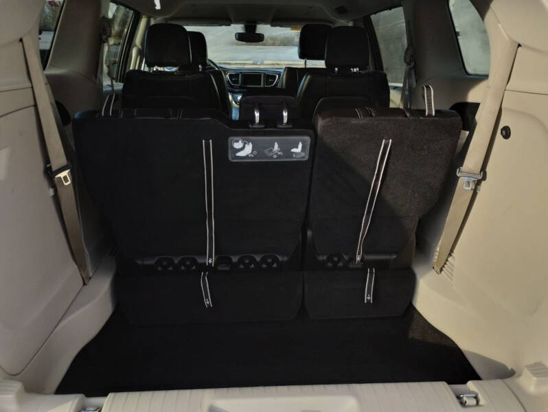 2021 Chrysler Voyager LXi