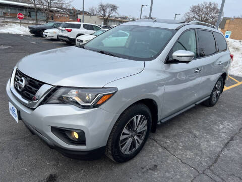 2017 Nissan Pathfinder Platinum