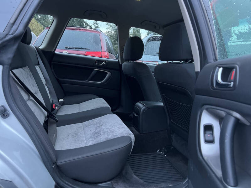 2005 Subaru Outback 2.5i