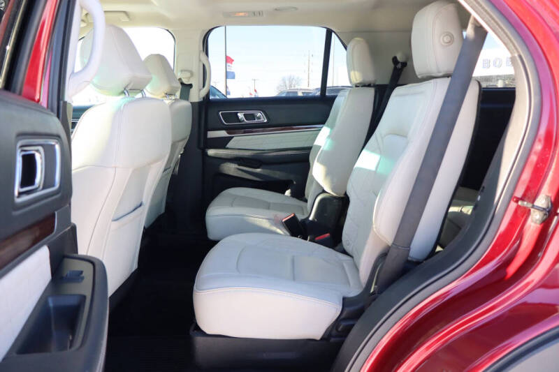 2017 Ford Explorer Platinum