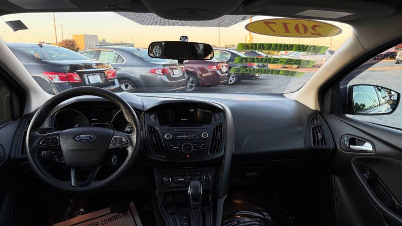 2017 Ford Focus SE