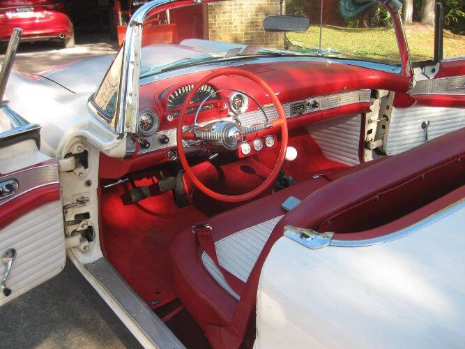 1955 Ford Thunderbird