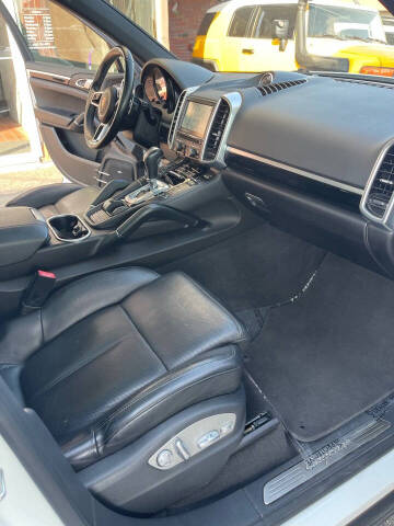 2016 Porsche Cayenne