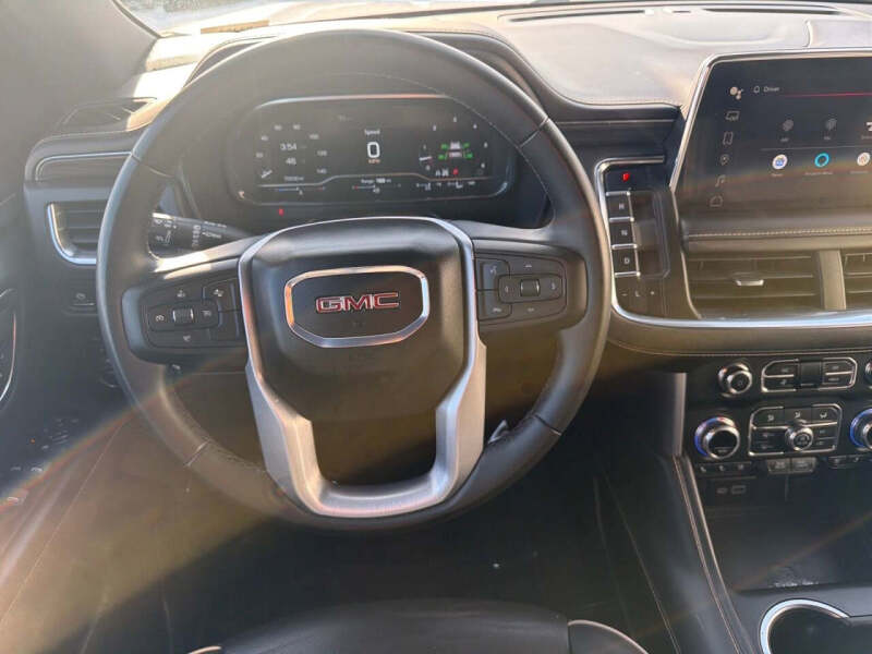 2024 GMC Yukon SLT